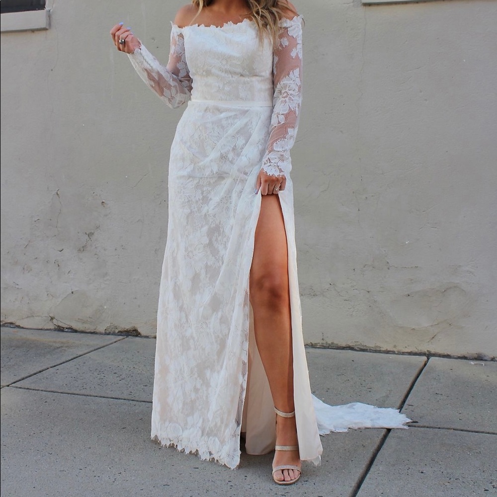 Gorgeous Melissa Sweet wedding dress size 12.
